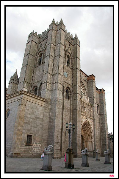 CATEDRAL FORTIFICADA DE ÁVILA